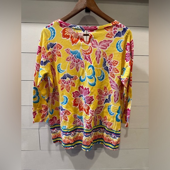 Joseph A -3/4 sleeve Yellow Floral Sweater- medium - Picture 5 of 5